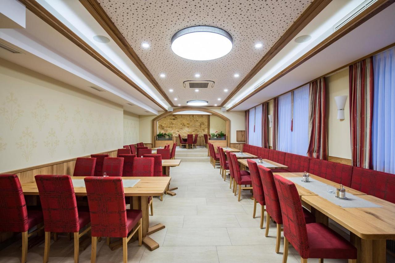 Hotel Freiensteinerhof Superior Sankt Peter-Freienstein Zewnętrze zdjęcie