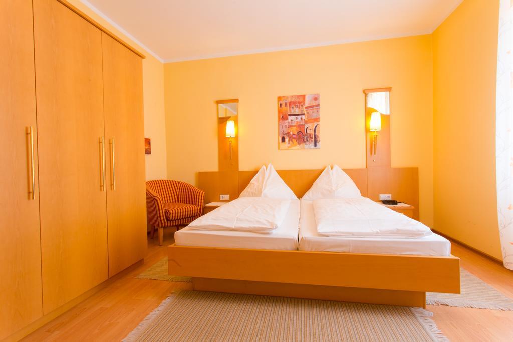 Hotel Freiensteinerhof Superior Sankt Peter-Freienstein Zewnętrze zdjęcie