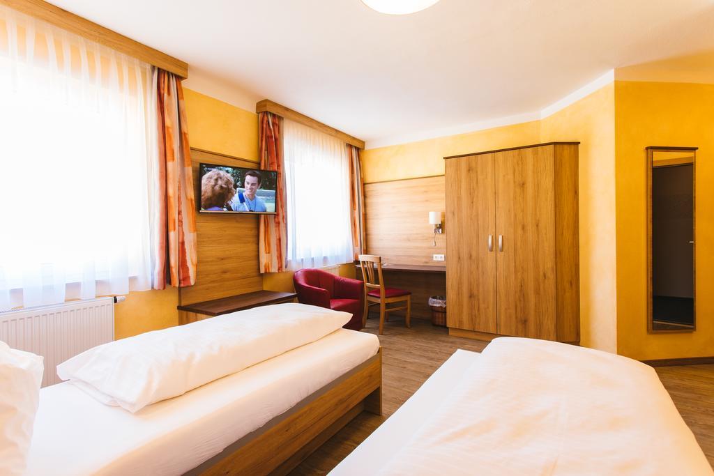 Hotel Freiensteinerhof Superior Sankt Peter-Freienstein Zewnętrze zdjęcie
