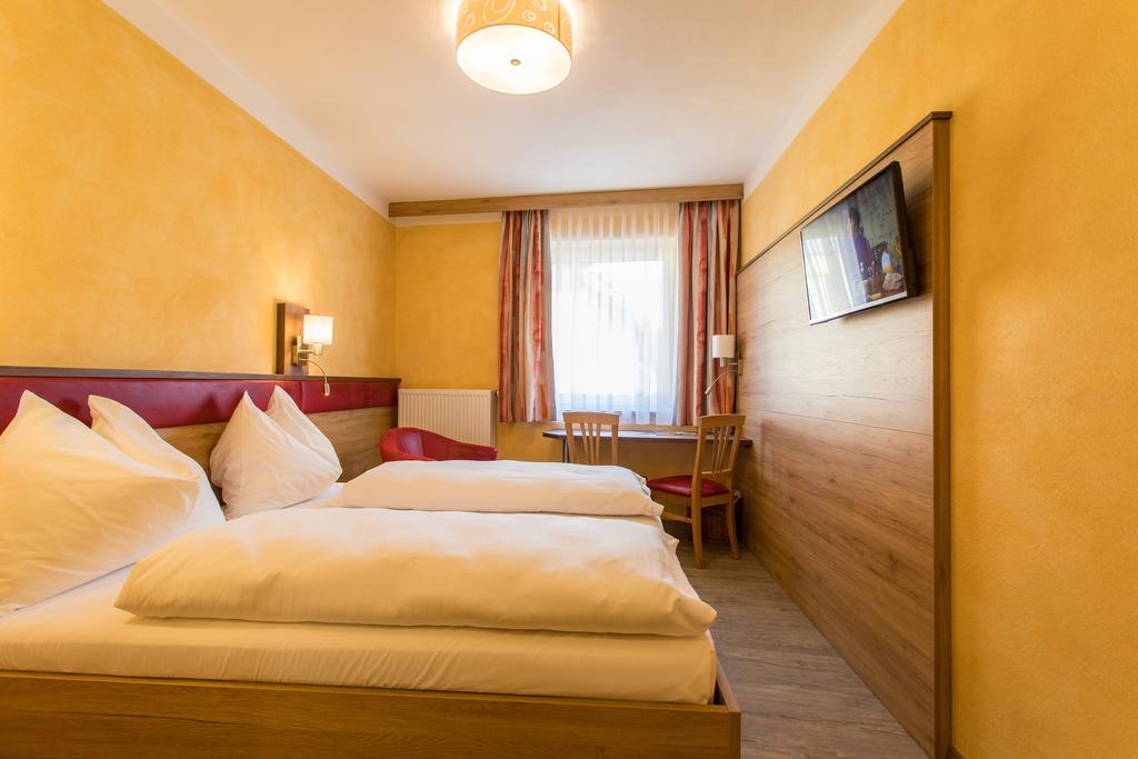 Hotel Freiensteinerhof Superior Sankt Peter-Freienstein Zewnętrze zdjęcie