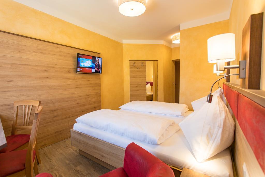 Hotel Freiensteinerhof Superior Sankt Peter-Freienstein Zewnętrze zdjęcie