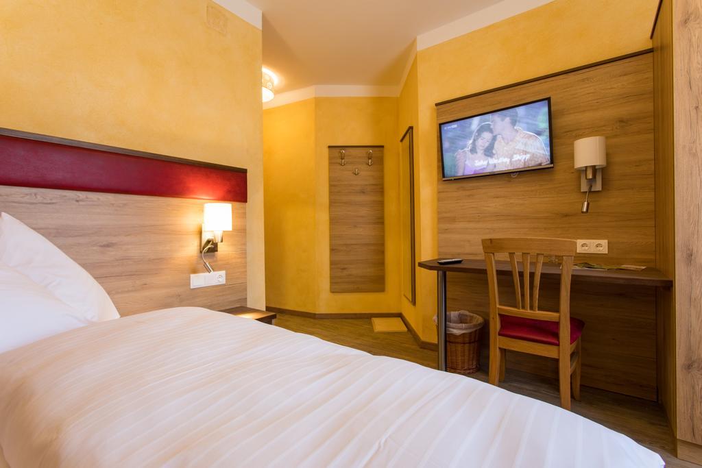 Hotel Freiensteinerhof Superior Sankt Peter-Freienstein Zewnętrze zdjęcie